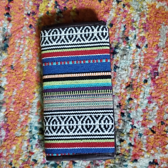NWOT multicolored wallet with woven fabric - Picture 2 of 13